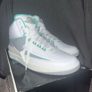 Women’s Retro Air Jordan 2
